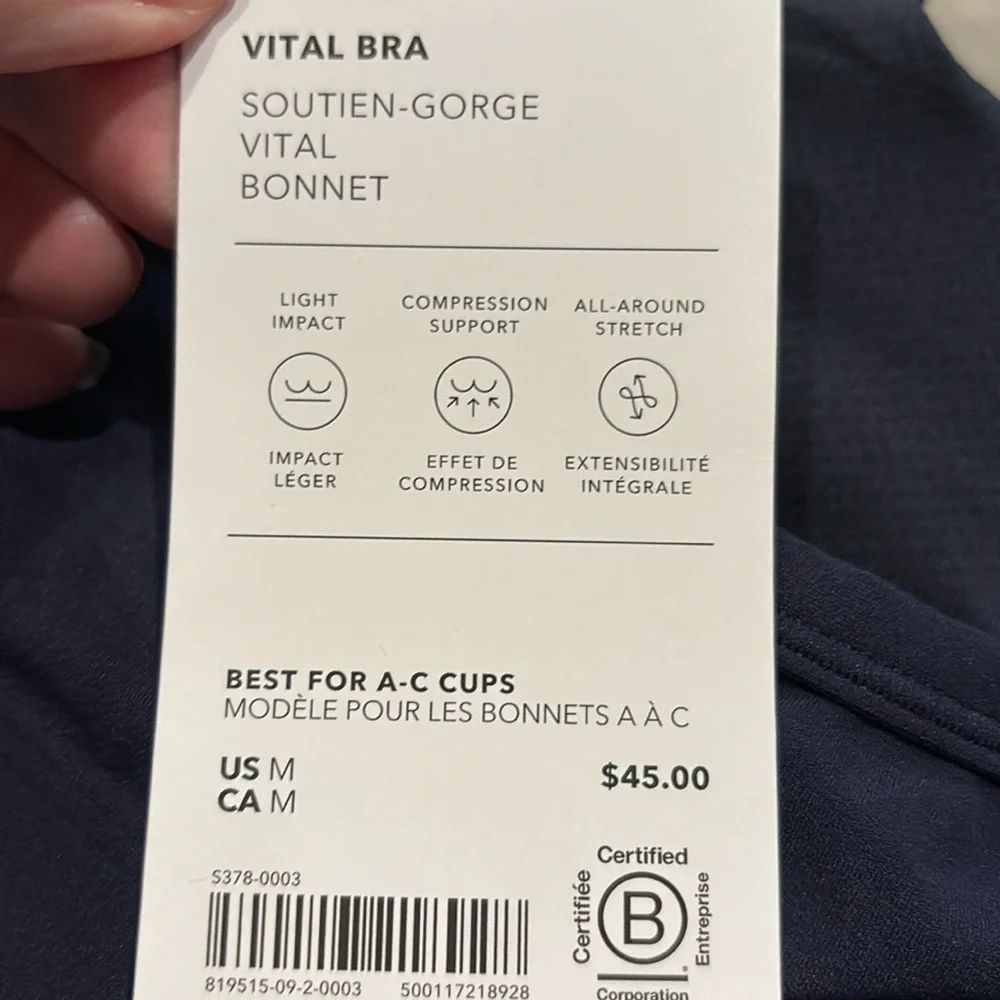 NWT Athleta Vital Navy Bra Size Medium(best for A-C Cups)